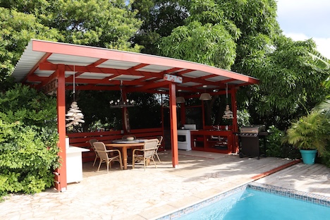 Joined area at the pool for BBQ and gatherings